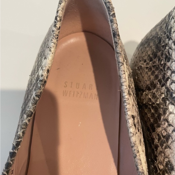Stuart Weitzman Snakeskin Shoe - Picture 2 of 11
